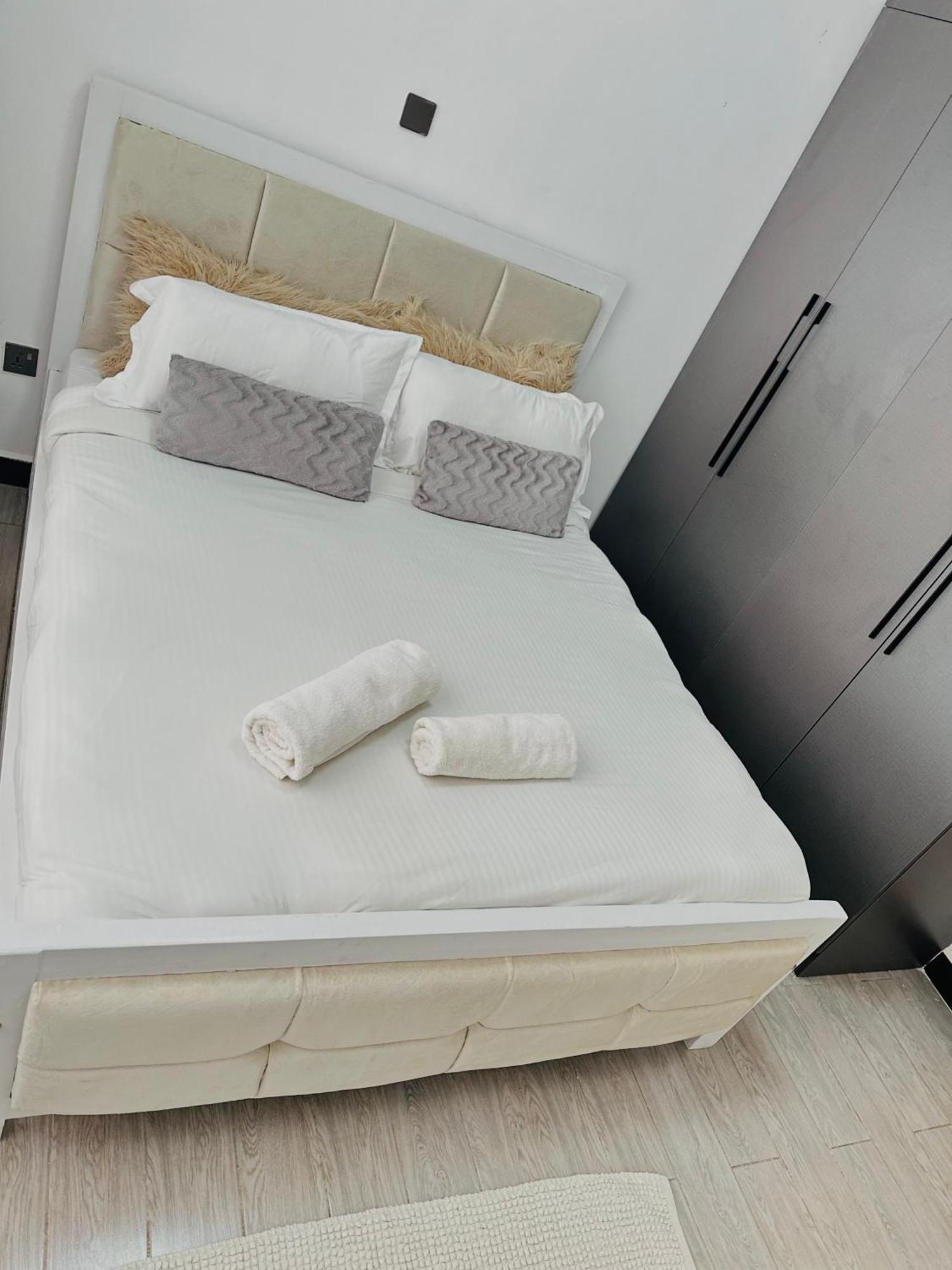 Elegant Spacious Two Bedroom Apartment-swimming Pool Included Appartamento Nairobi
